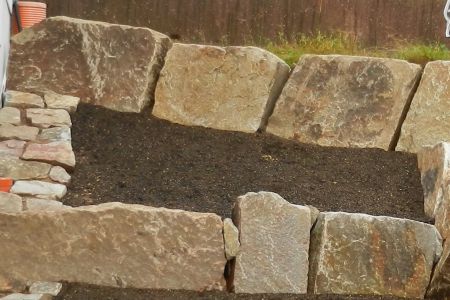 Darstellung Granitmauer bepflanzbar